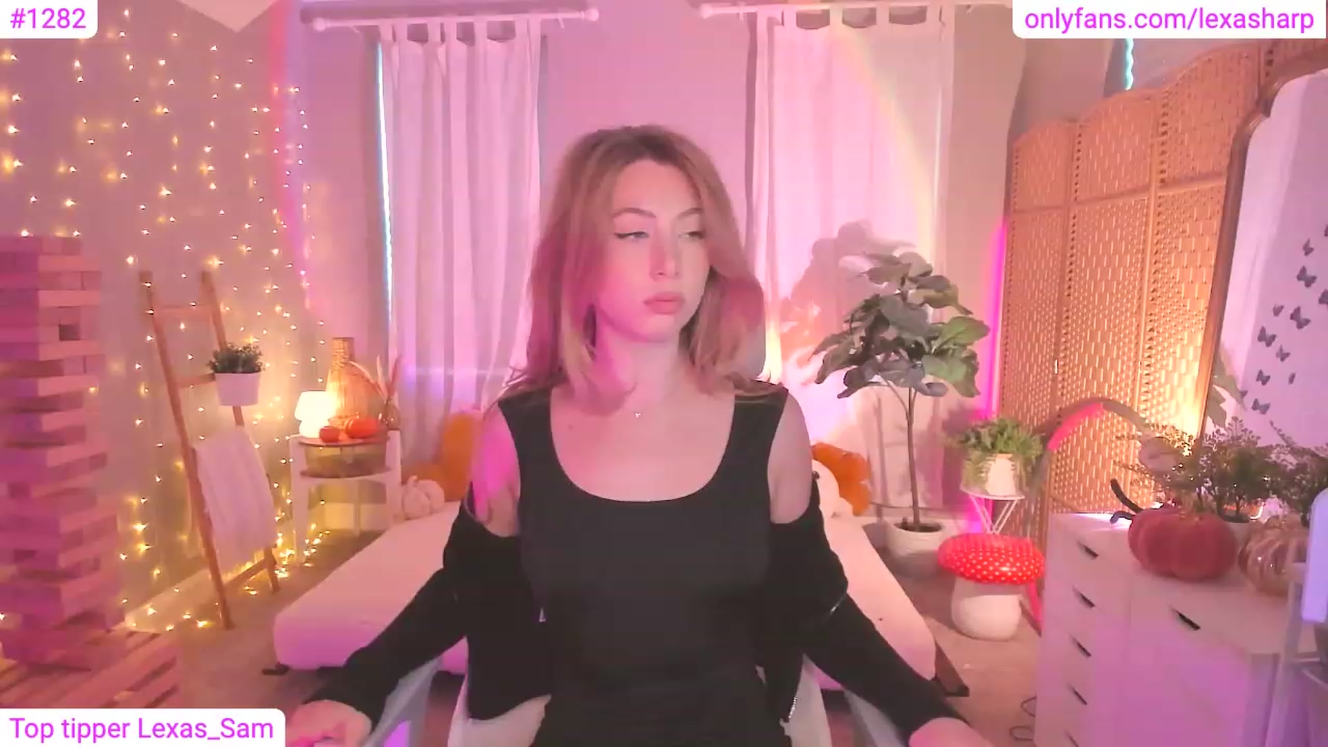 Gallery image thumbnail from alexasharp's myfreecams stream on, 11/07/2023, 22:27 image 11 of 20