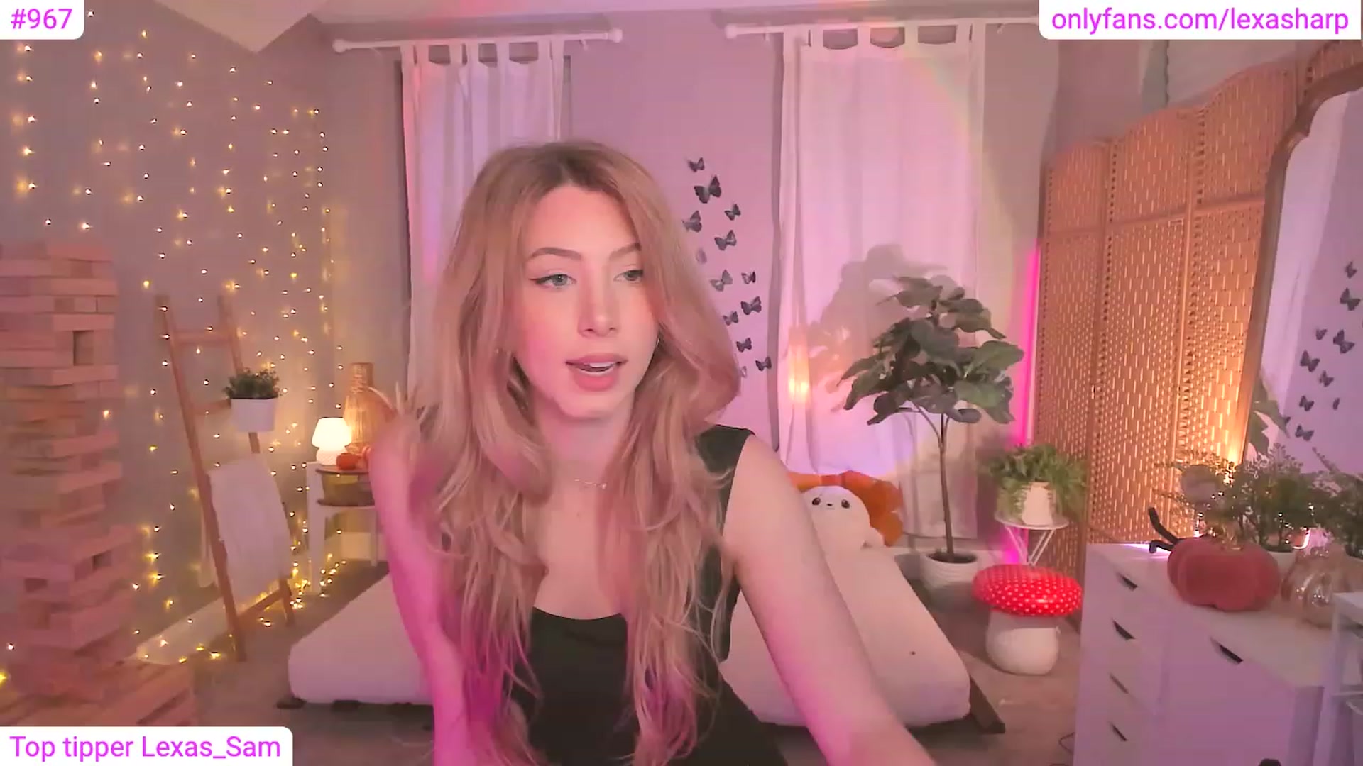Gallery image thumbnail from alexasharp's myfreecams stream on, 11/07/2023, 23:31 image 6 of 20