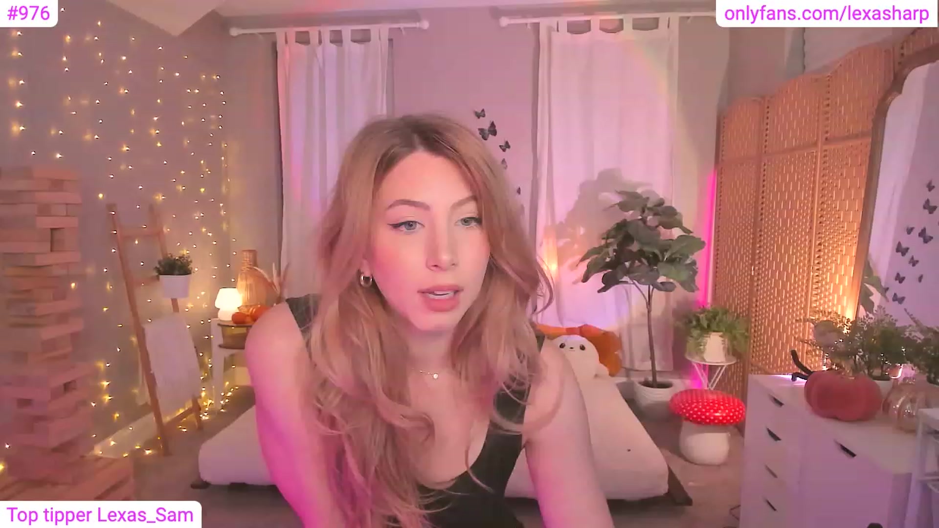 Gallery image thumbnail from alexasharp's myfreecams stream on, 11/07/2023, 23:31 image 5 of 20