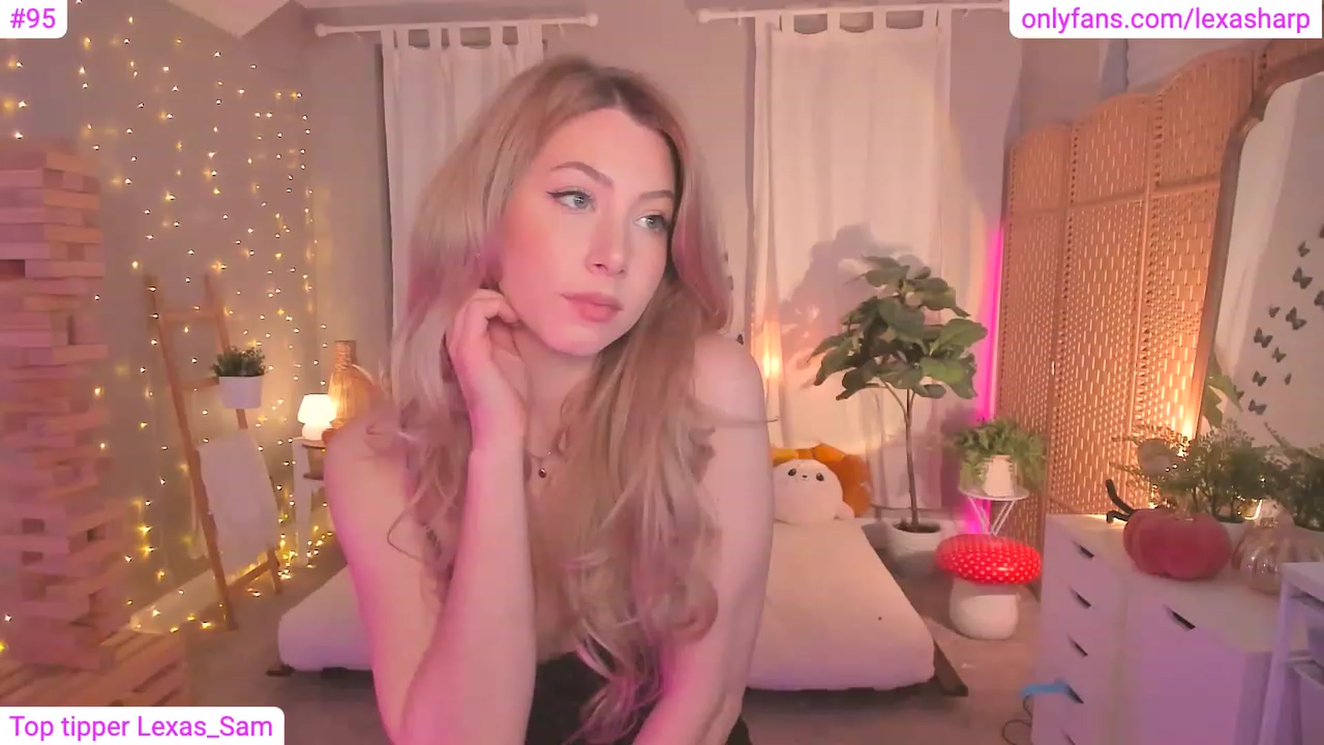 Gallery image thumbnail from alexasharp's myfreecams stream on, 11/10/2023, 01:06 image 12 of 20