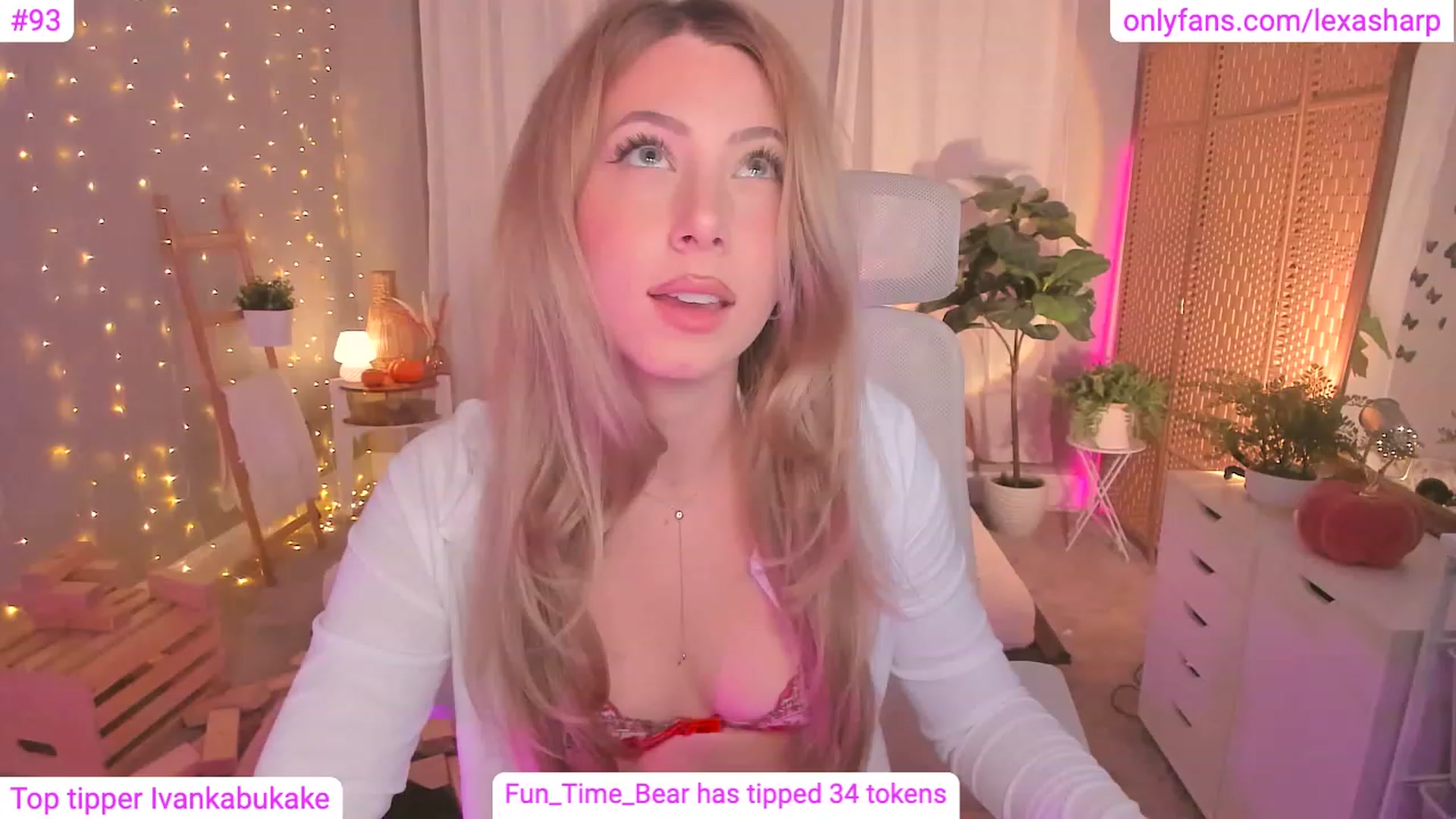 Gallery image thumbnail from alexasharp's myfreecams stream on, 11/11/2023, 03:21 image 13 of 20