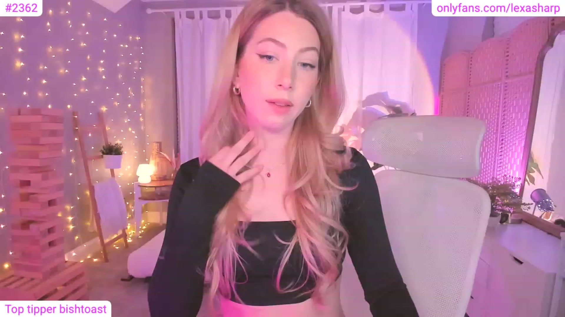 Gallery image thumbnail from alexasharp's myfreecams stream on, 12/05/2023, 24:50 image 17 of 20