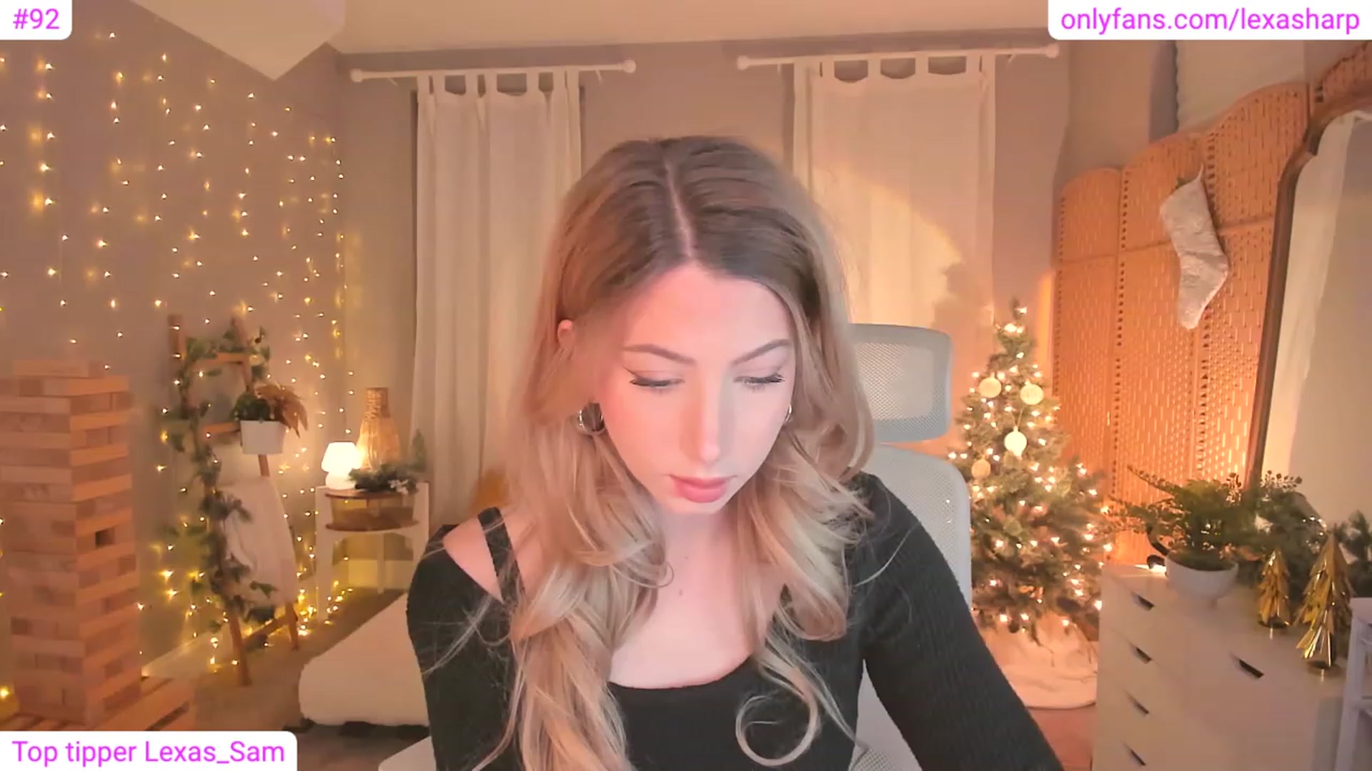 Gallery image thumbnail from alexasharp's myfreecams stream on, 12/08/2023, 24:40 image 11 of 20