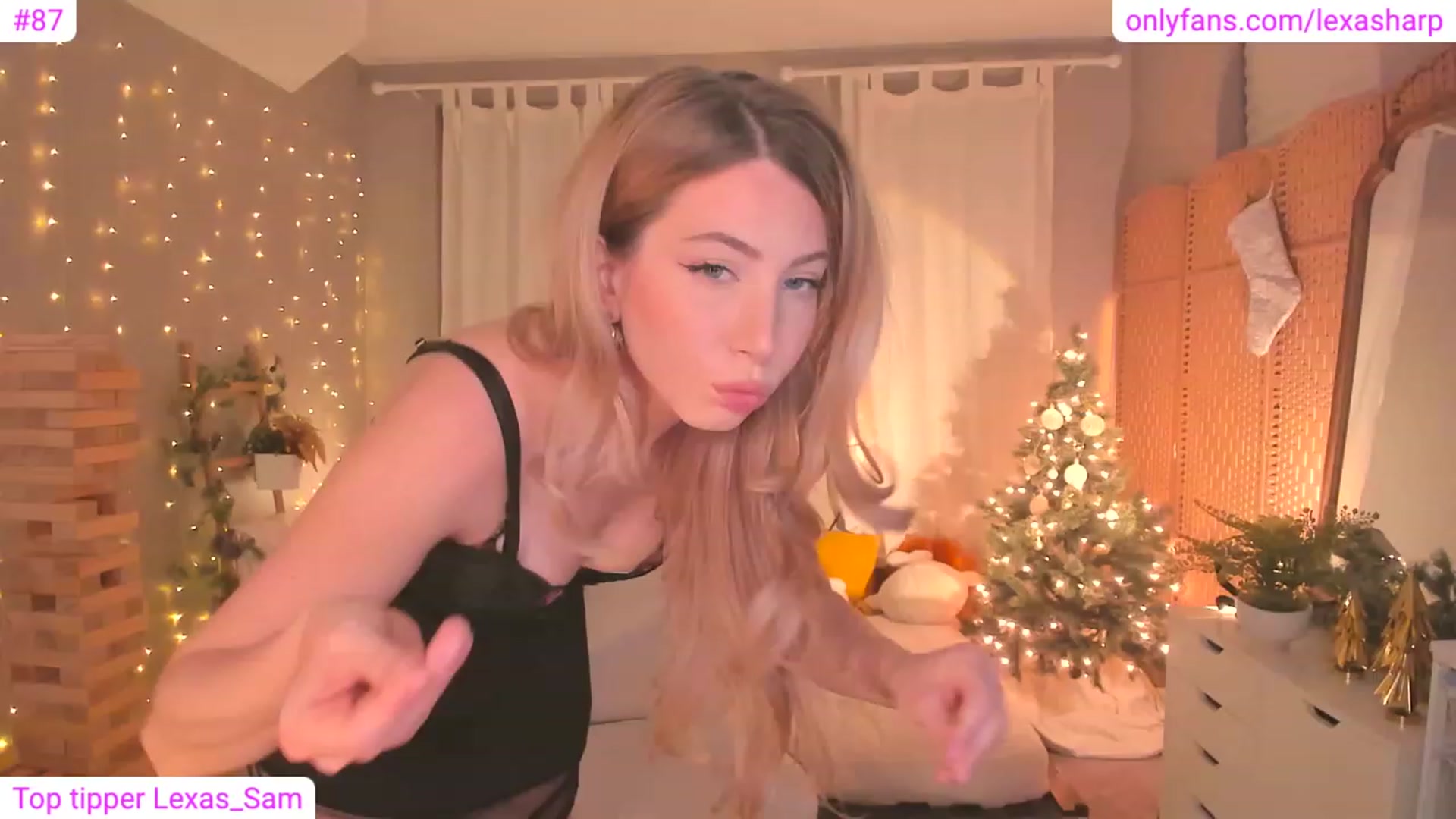Gallery image thumbnail from alexasharp's myfreecams stream on, 12/09/2023, 02:57 image 4 of 20