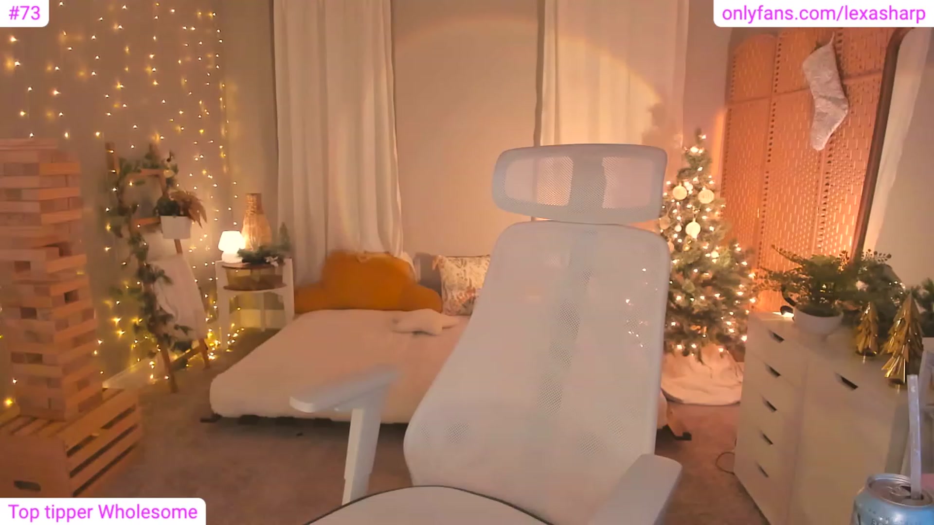 Gallery image thumbnail from alexasharp's myfreecams stream on, 12/09/2023, 02:57 image 6 of 20
