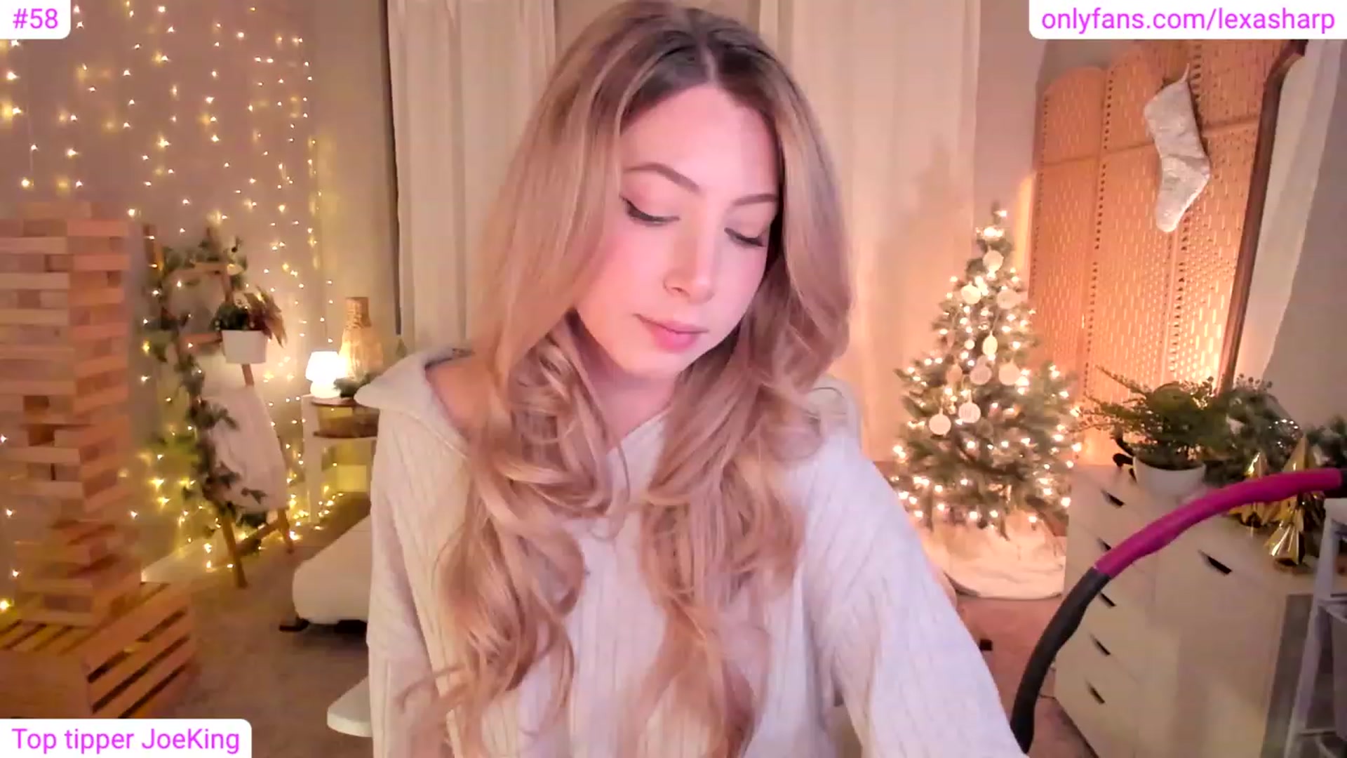 Gallery image thumbnail from alexasharp's myfreecams stream on, 12/15/2023, 03:33 image 18 of 20