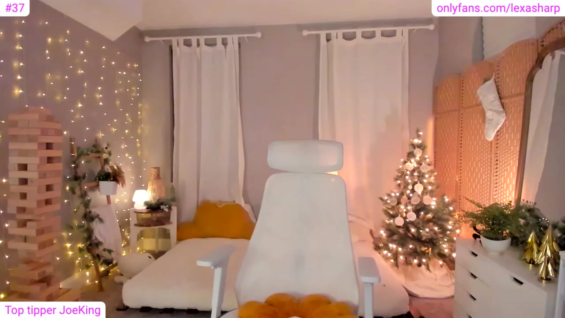 Gallery image thumbnail from alexasharp's myfreecams stream on, 12/16/2023, 05:10 image 19 of 20