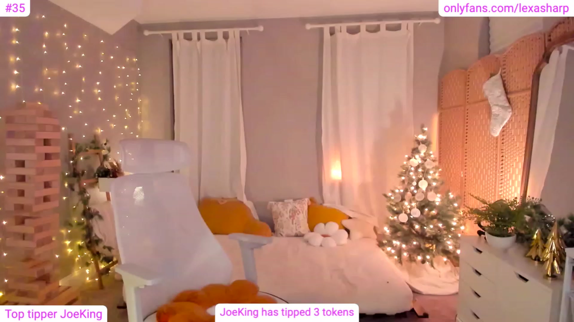 Gallery image thumbnail from alexasharp's myfreecams stream on, 12/16/2023, 08:04 image 7 of 20