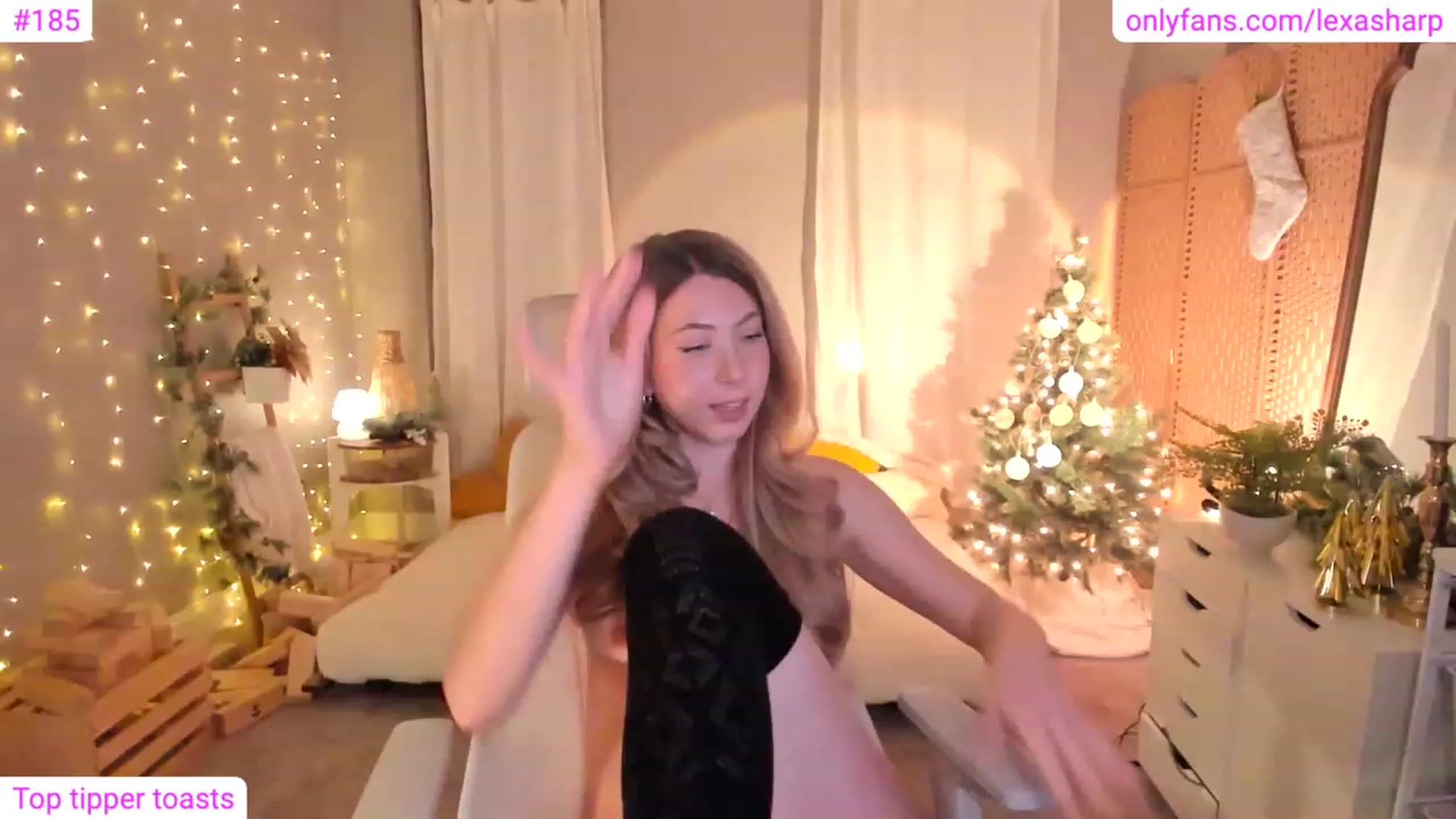 Gallery image thumbnail from alexasharp's myfreecams stream on, 01/06/2024, 04:02 image 14 of 20