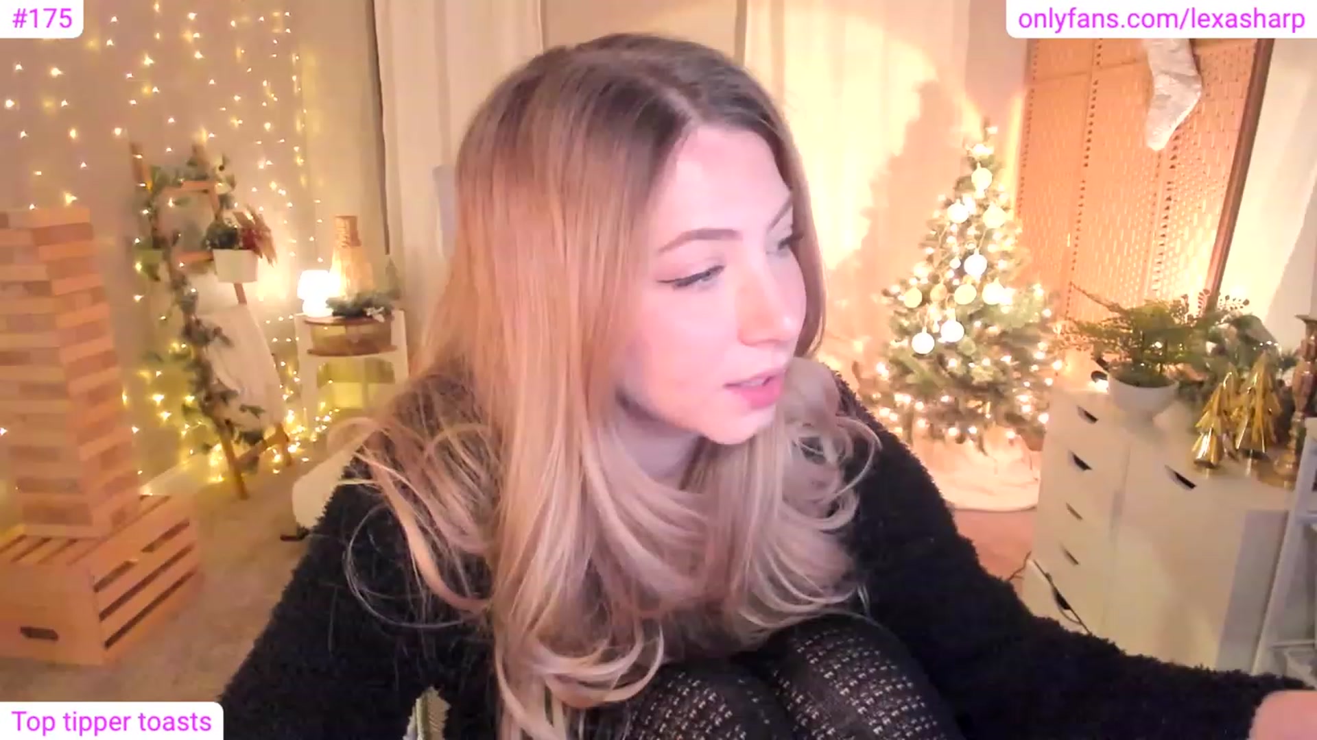 Gallery image thumbnail from alexasharp's myfreecams stream on, 01/06/2024, 05:03 image 15 of 20