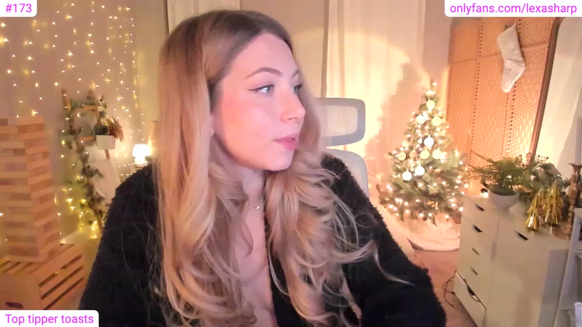 Gallery image thumbnail from alexasharp's myfreecams stream on, 01/06/2024, 05:03 image 9 of 20