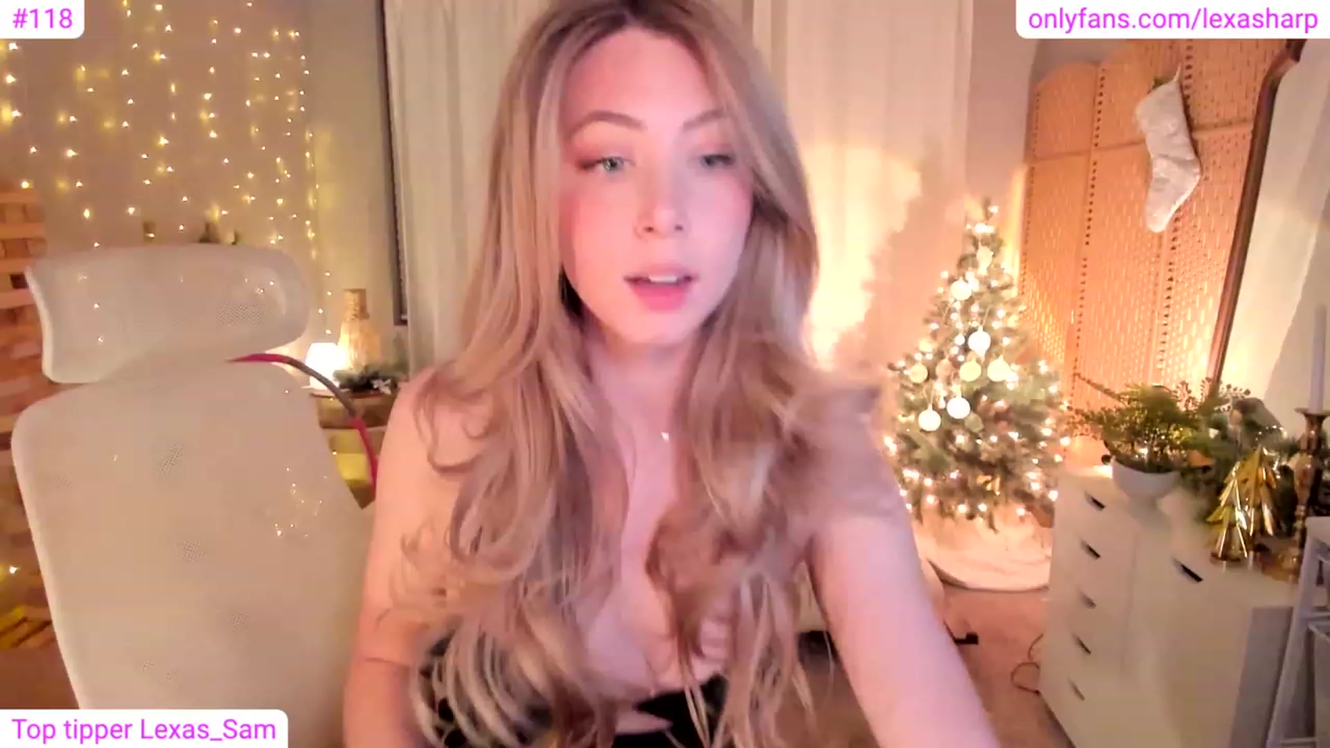 Gallery image thumbnail from alexasharp's myfreecams stream on, 01/17/2024, 02:55 image 12 of 20