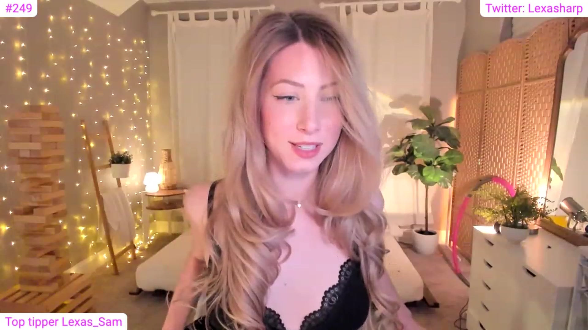 Gallery image thumbnail from alexasharp's myfreecams stream on, 02/08/2024, 24:14 image 10 of 20