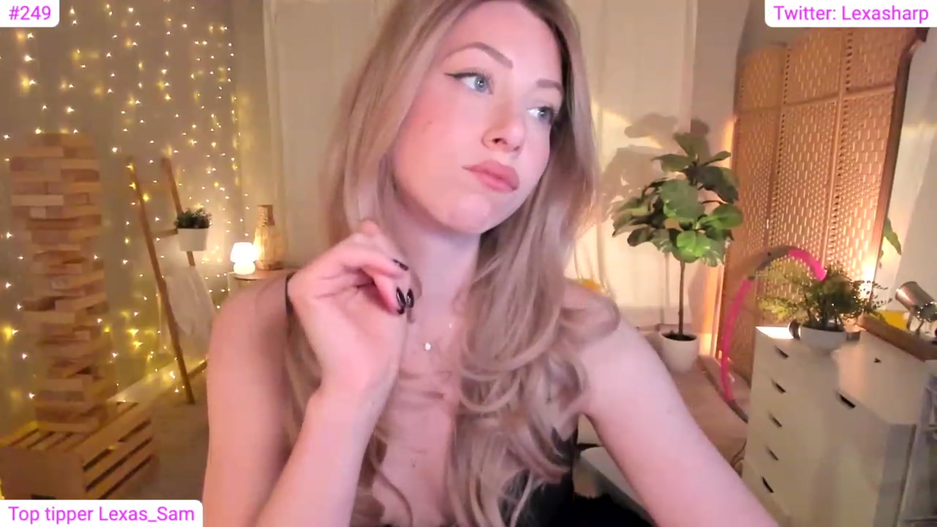Gallery image thumbnail from alexasharp's myfreecams stream on, 02/08/2024, 24:14 image 9 of 20