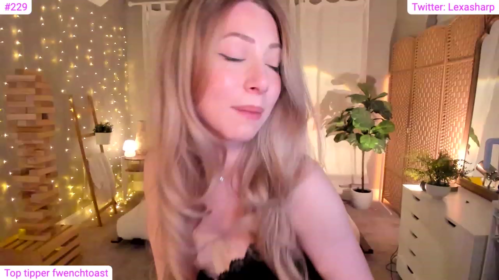 Gallery image thumbnail from alexasharp's myfreecams stream on, 02/08/2024, 24:29 image 8 of 20