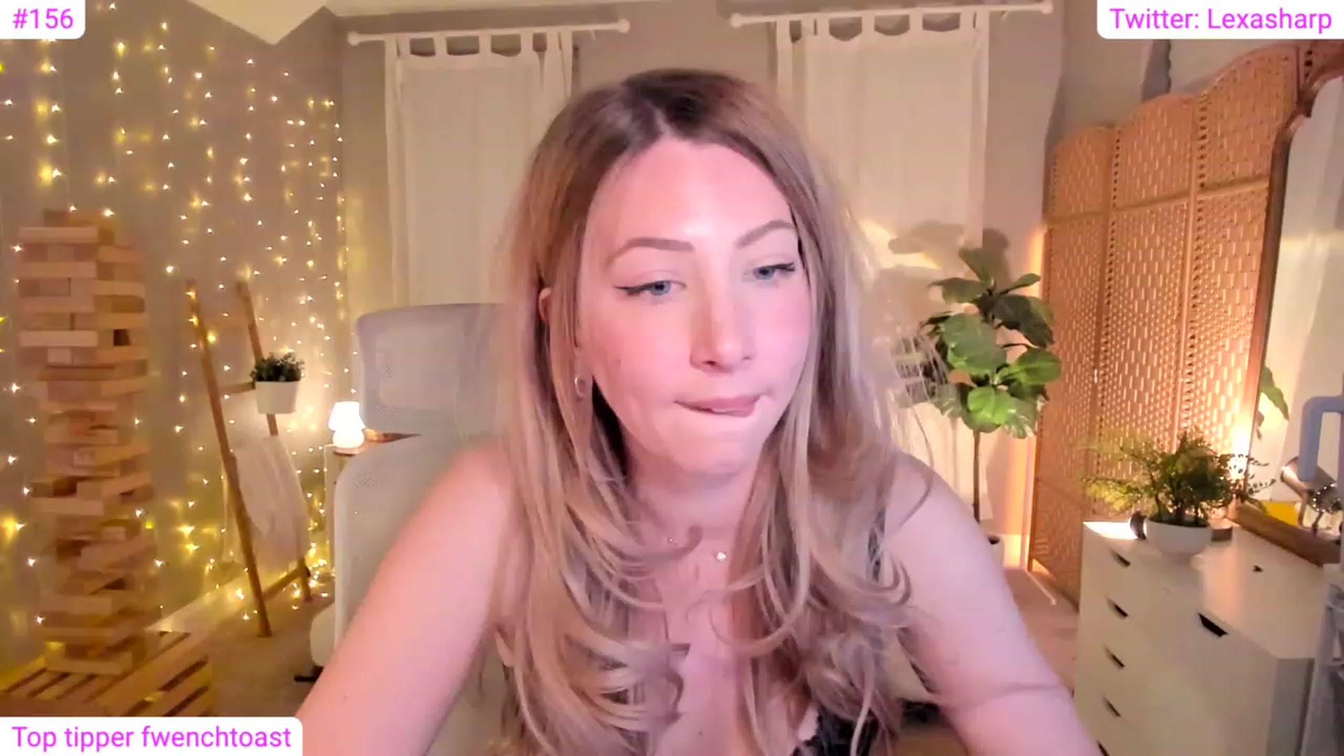 Gallery image thumbnail from alexasharp's myfreecams stream on, 02/08/2024, 01:16 image 12 of 20