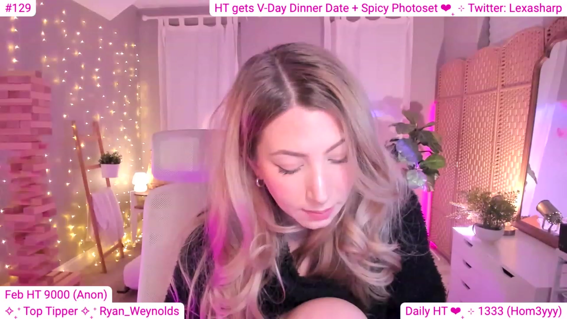 Gallery image thumbnail from alexasharp's myfreecams stream on, 02/10/2024, 04:38 image 19 of 20
