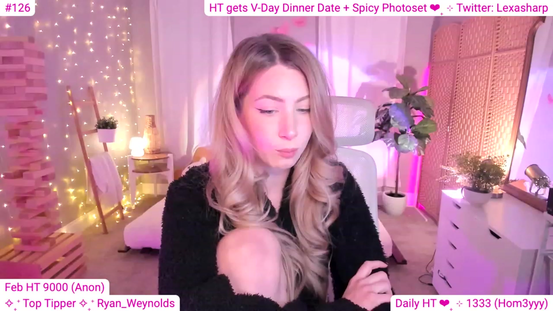 Gallery image thumbnail from alexasharp's myfreecams stream on, 02/10/2024, 04:38 image 11 of 20