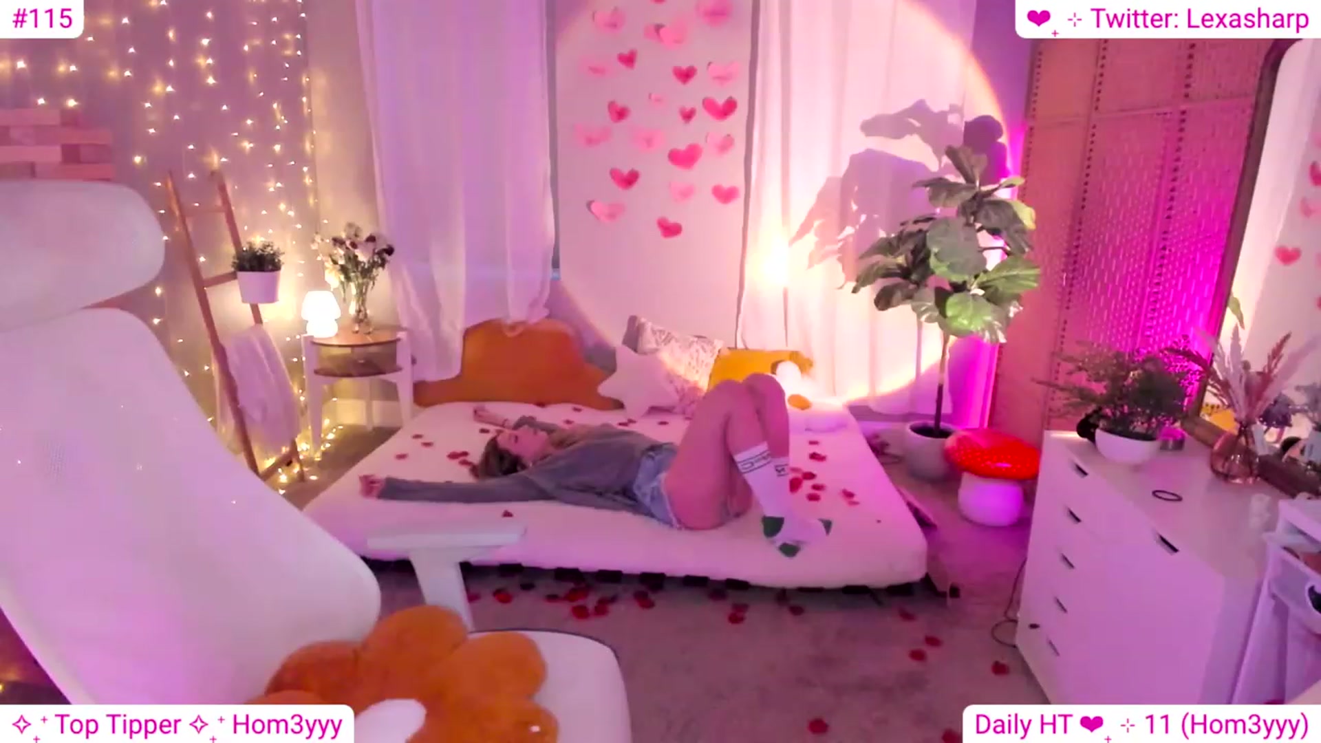 Gallery image thumbnail from alexasharp's myfreecams stream on, 02/27/2024, 23:17 image 18 of 20
