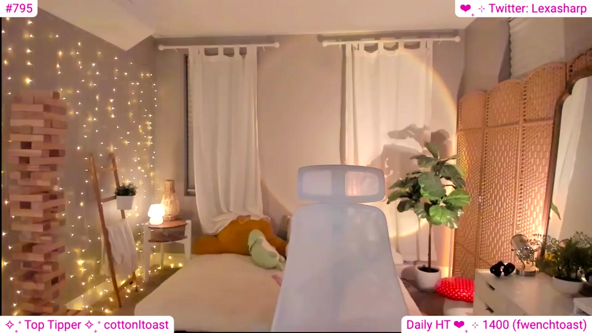 Gallery image thumbnail from alexasharp's myfreecams stream on, 03/23/2024, 03:11 image 10 of 20