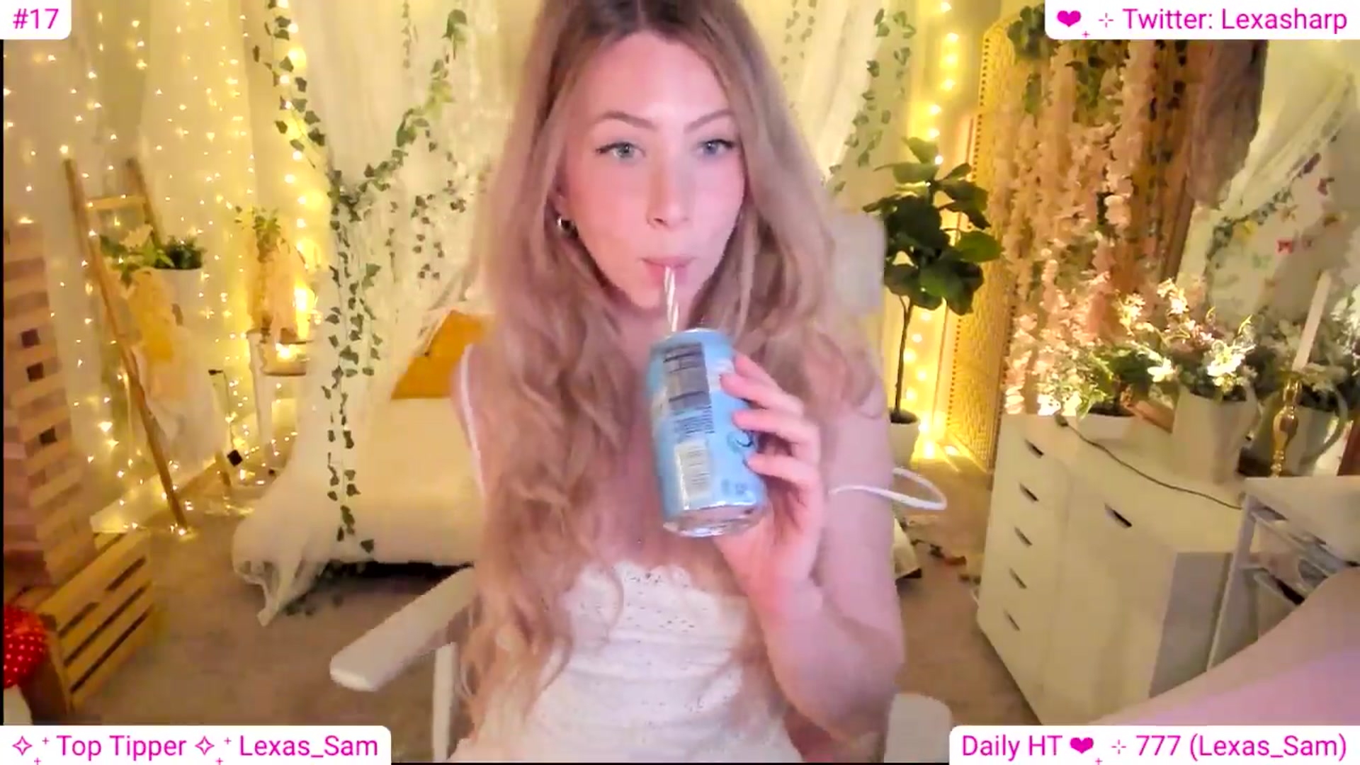 Gallery image thumbnail from alexasharp's myfreecams stream on, 04/03/2024, 02:31 image 7 of 20