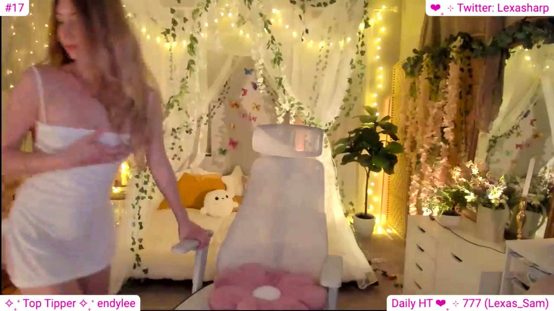 Gallery image thumbnail from alexasharp's myfreecams stream on, 04/03/2024, 02:31 image 3 of 20