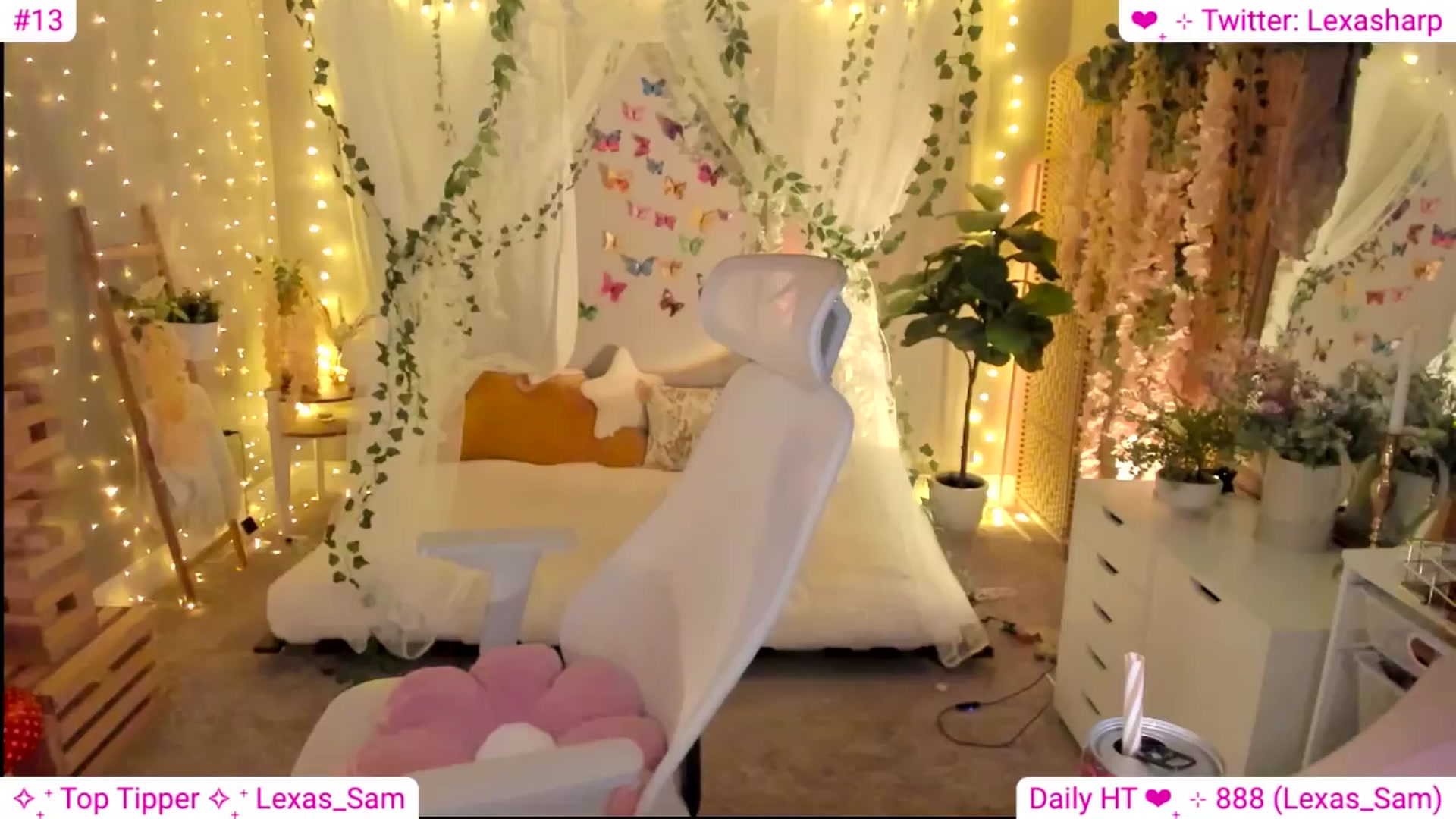 Gallery image thumbnail from alexasharp's myfreecams stream on, 04/06/2024, 02:54 image 8 of 20