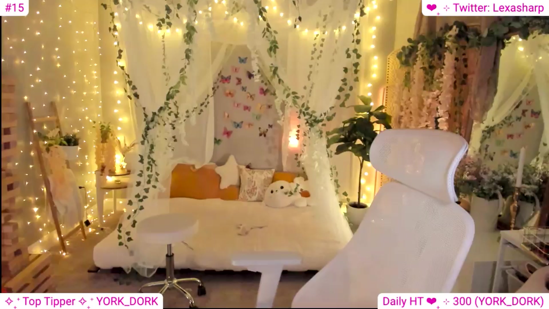 Gallery image thumbnail from alexasharp's myfreecams stream on, 04/07/2024, 02:37 image 19 of 20