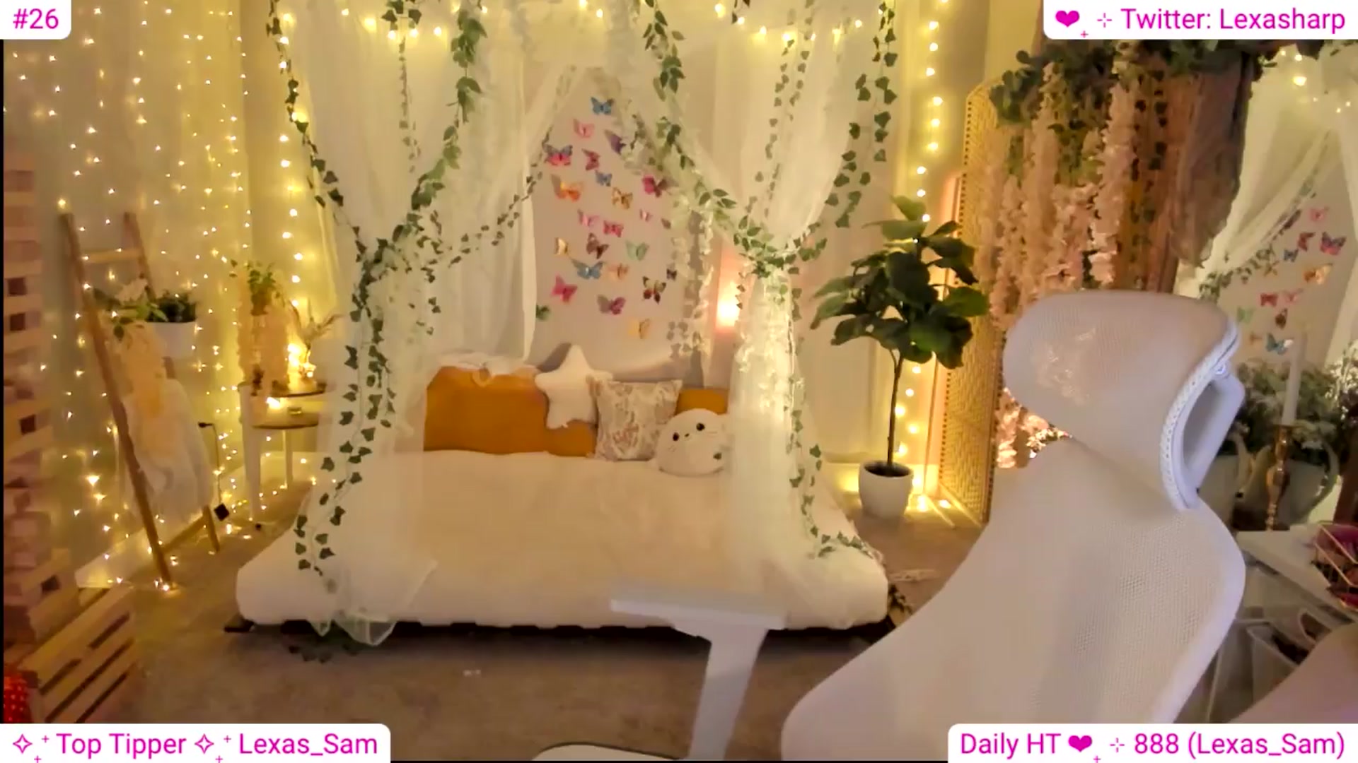 Gallery image thumbnail from alexasharp's myfreecams stream on, 04/12/2024, 01:40 image 13 of 20