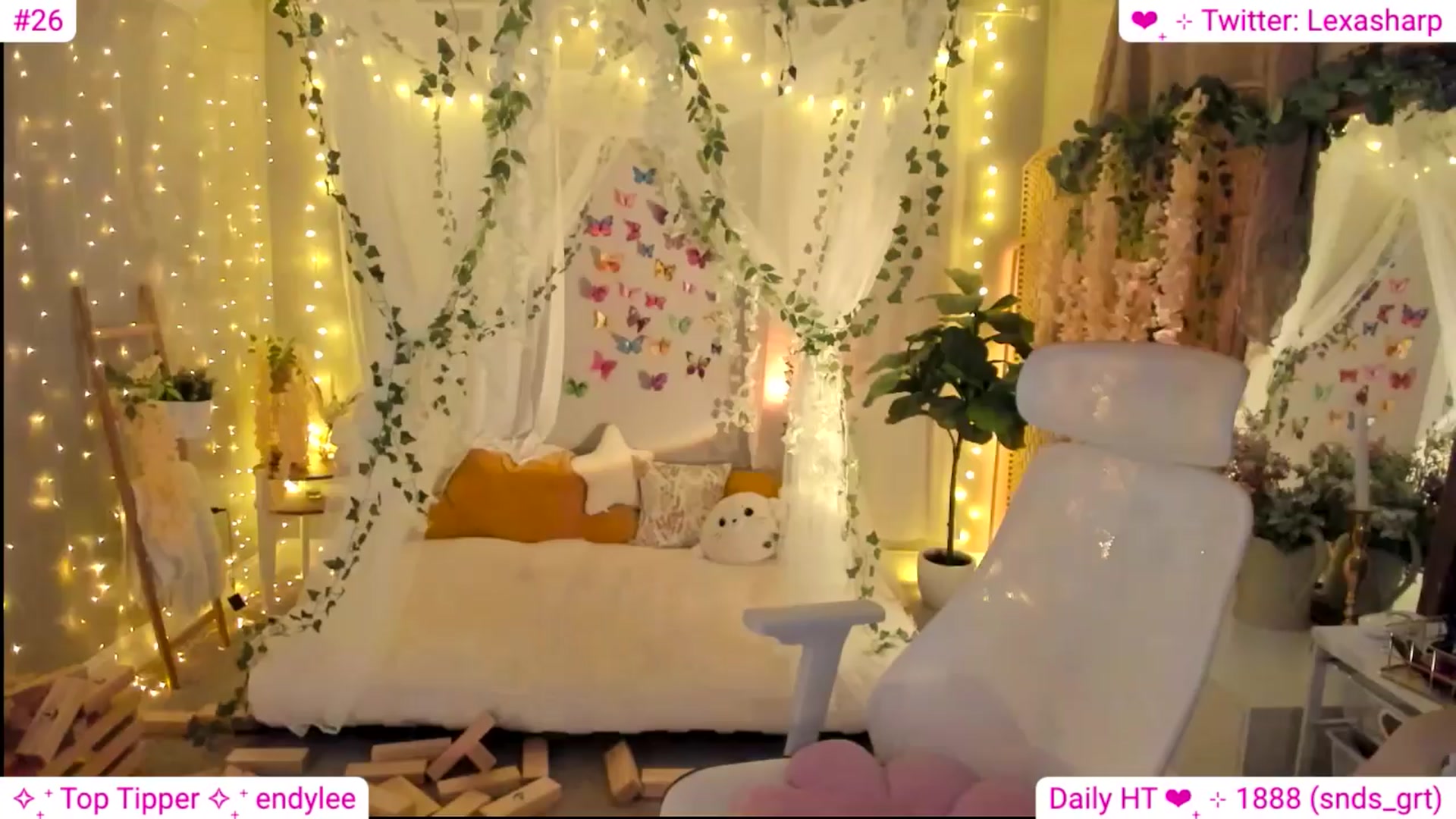 Gallery image thumbnail from alexasharp's myfreecams stream on, 04/14/2024, 06:04 image 4 of 20