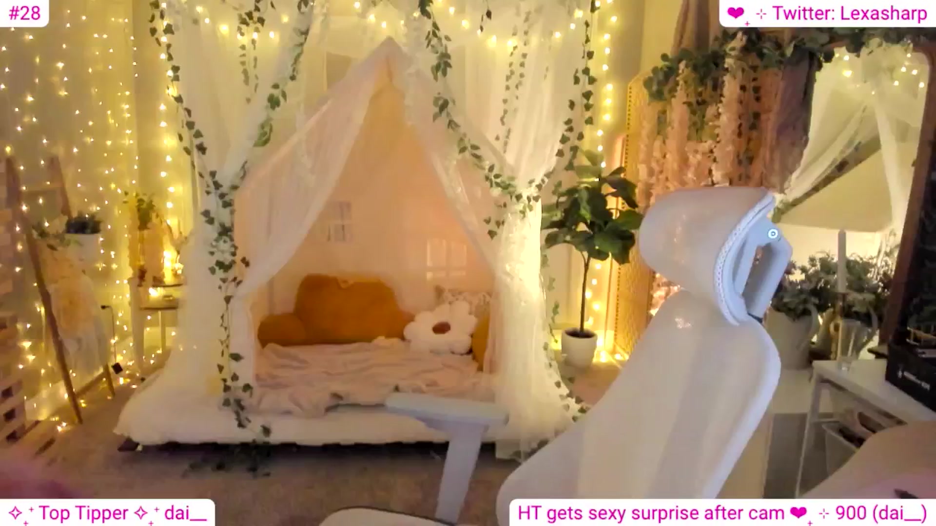 Gallery image thumbnail from alexasharp's myfreecams stream on, 04/21/2024, 02:11 image 11 of 20