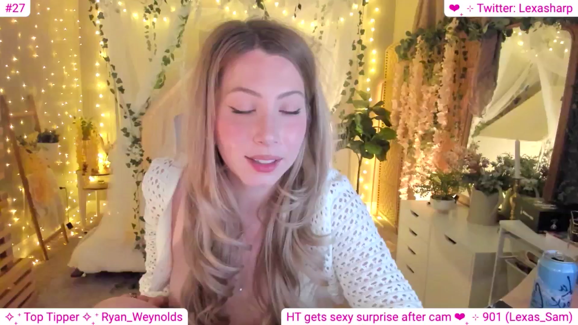 Gallery image thumbnail from alexasharp's myfreecams stream on, 04/21/2024, 04:32 image 5 of 20