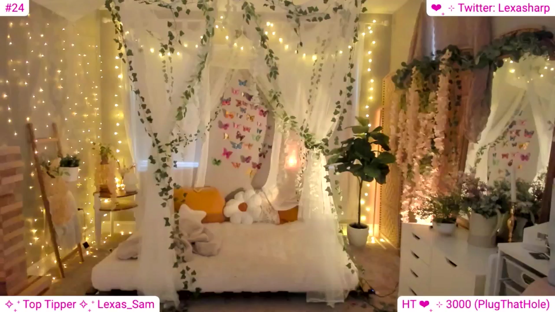 Gallery image thumbnail from alexasharp's myfreecams stream on, 04/24/2024, 23:36 image 14 of 20