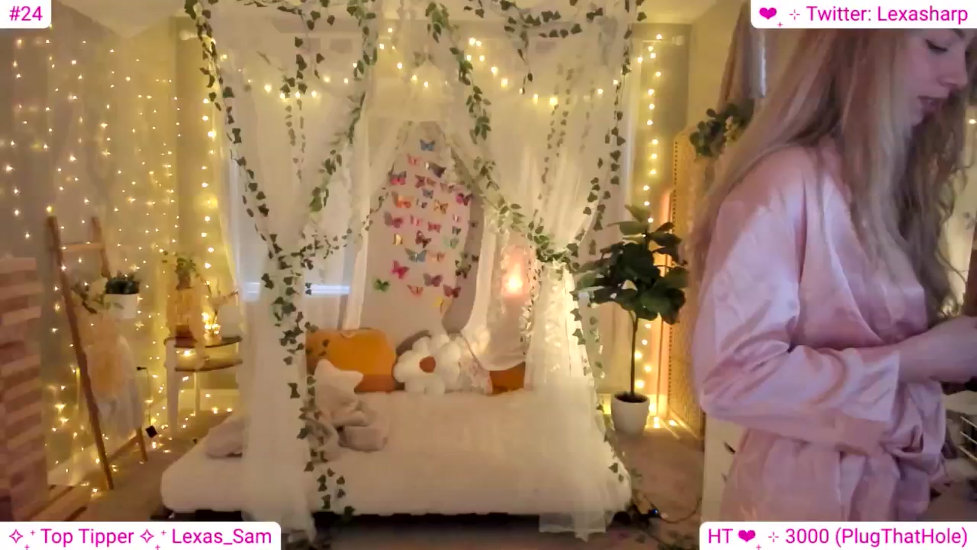 Gallery image thumbnail from alexasharp's myfreecams stream on, 04/24/2024, 23:36 image 11 of 20