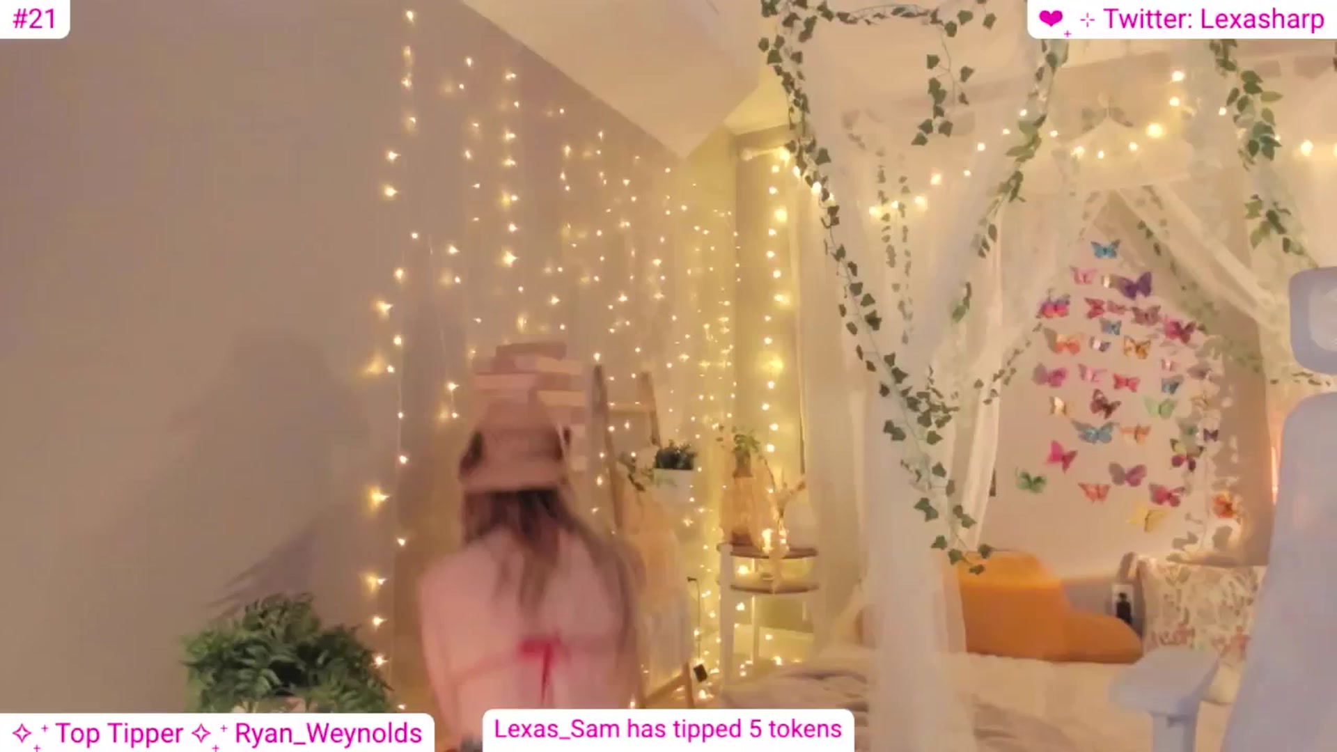 Gallery image thumbnail from alexasharp's myfreecams stream on, 04/28/2024, 02:08 image 7 of 20