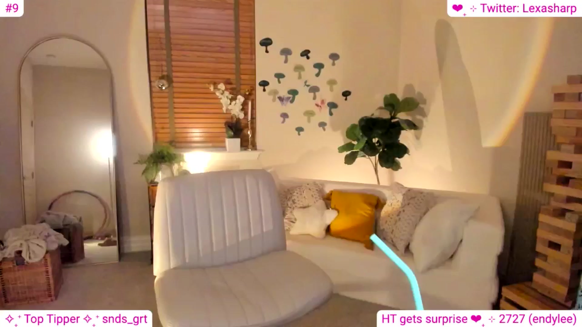 Gallery image thumbnail from alexasharp's myfreecams stream on, 08/10/2024, 04:05 image 18 of 20