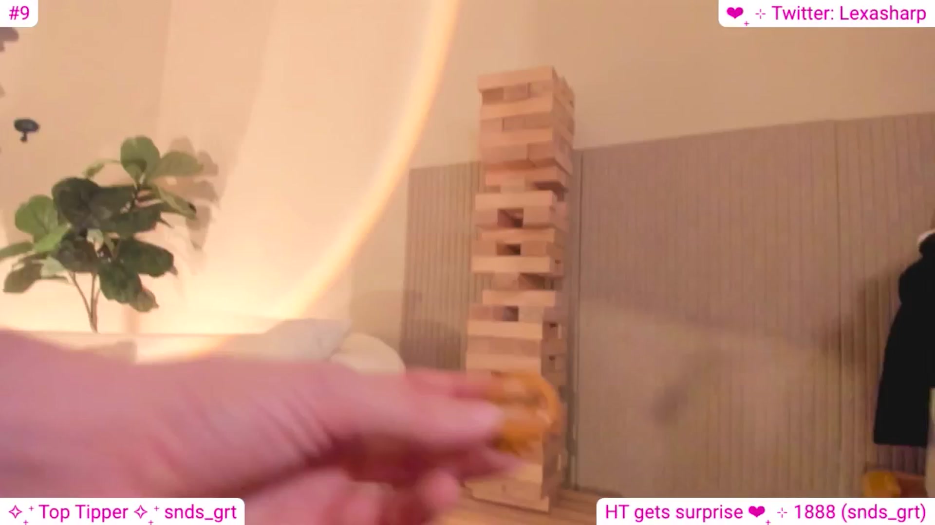 Gallery image thumbnail from alexasharp's myfreecams stream on, 08/10/2024, 04:05 image 11 of 20