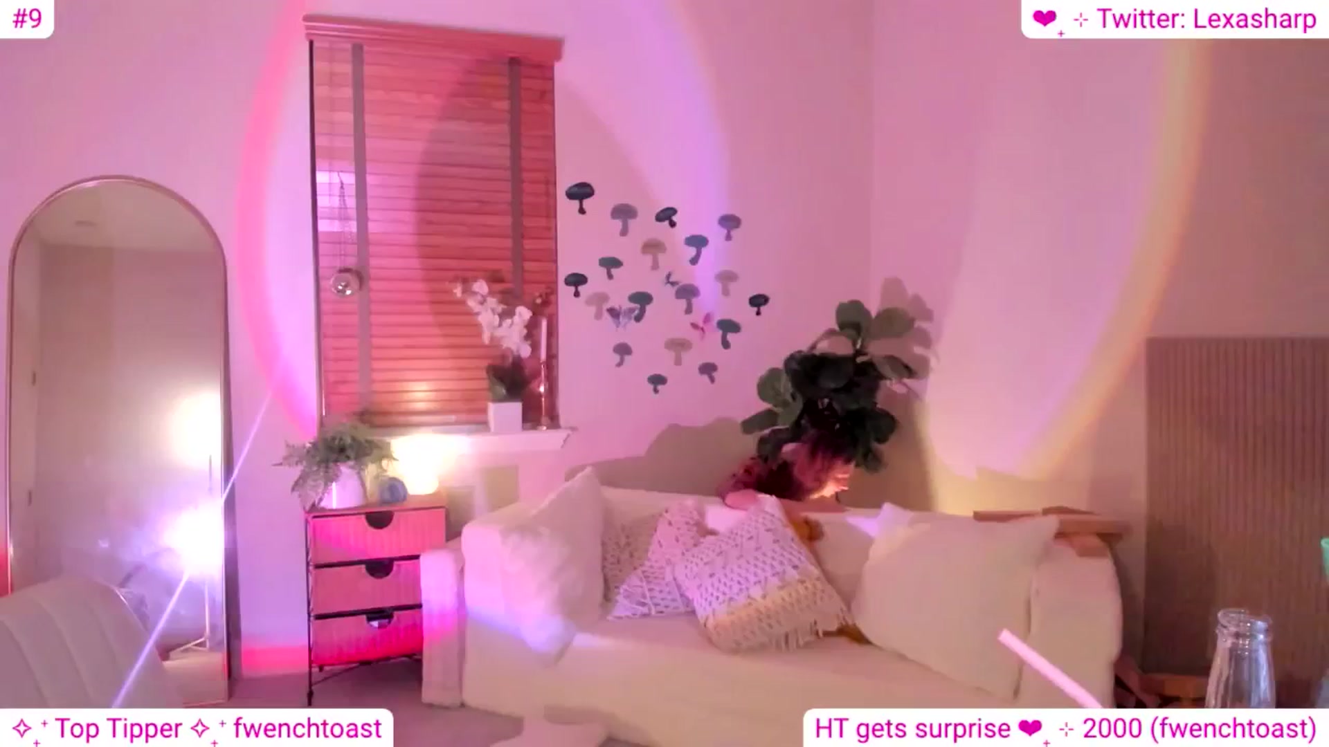 Gallery image thumbnail from alexasharp's myfreecams stream on, 08/11/2024, 04:08 image 12 of 20