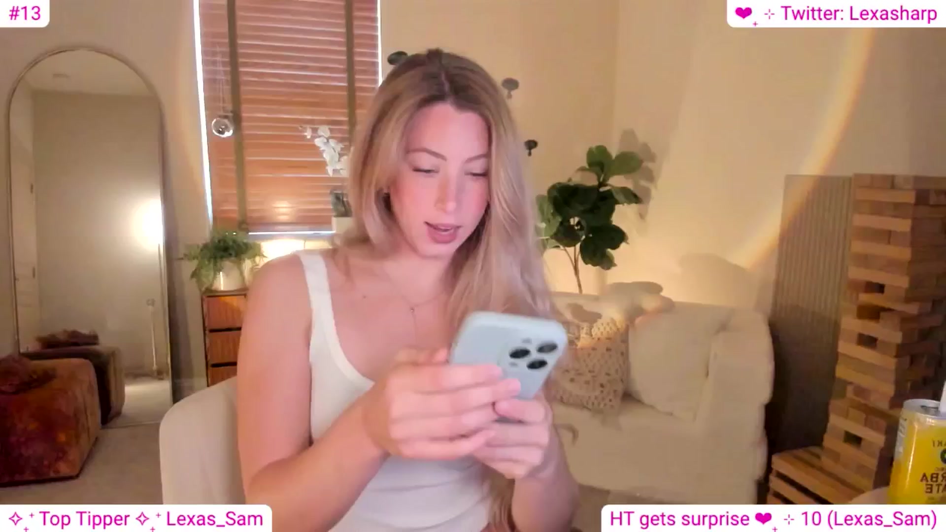 Gallery image thumbnail from alexasharp's myfreecams stream on, 08/12/2024, 20:46 image 4 of 20