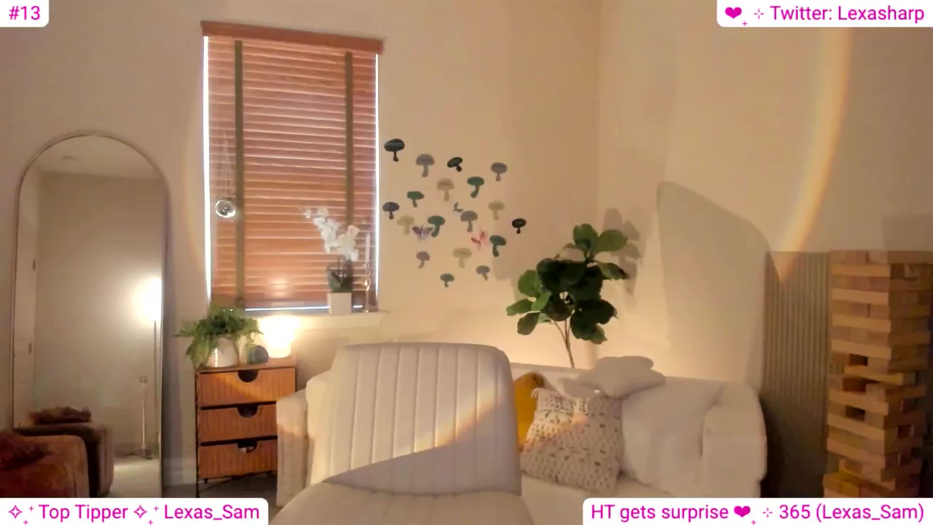 Gallery image thumbnail from alexasharp's myfreecams stream on, 08/12/2024, 21:56 image 13 of 20
