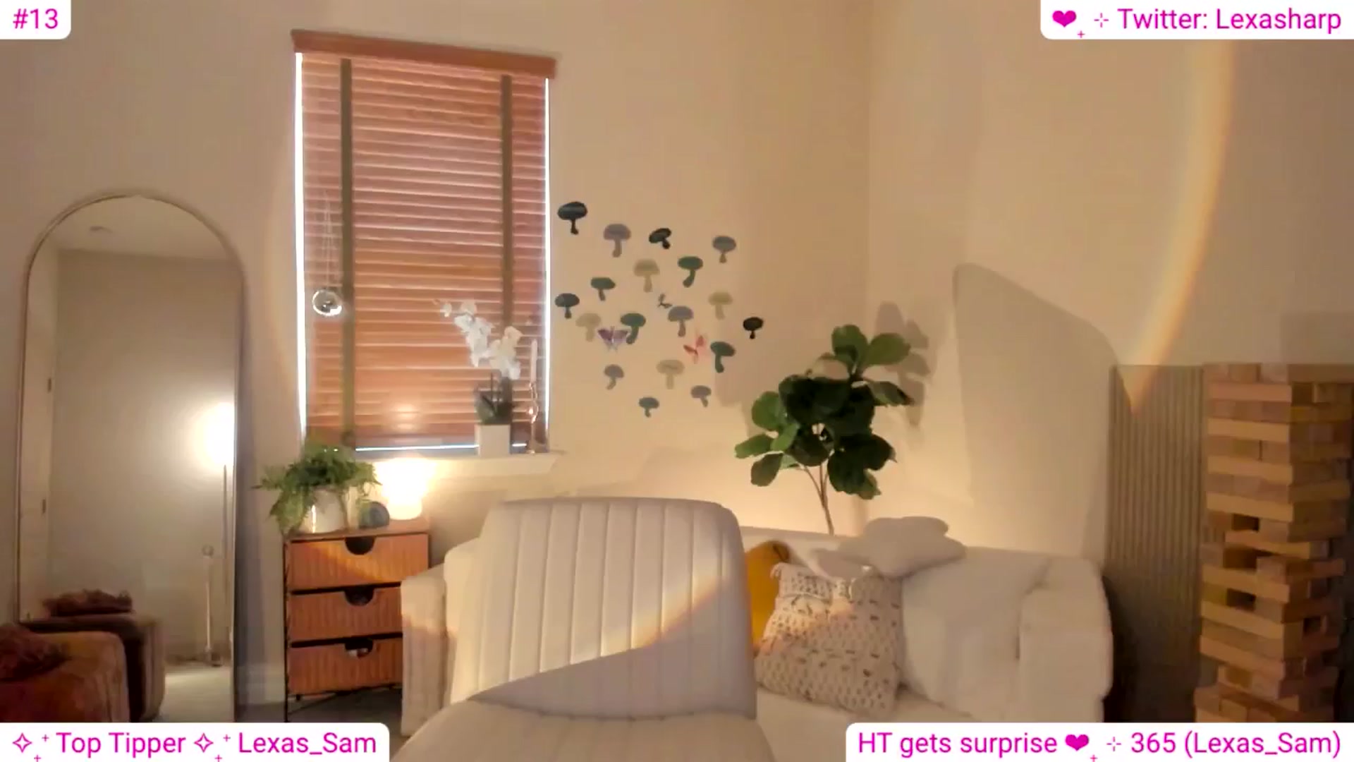 Gallery image thumbnail from alexasharp's myfreecams stream on, 08/12/2024, 21:56 image 14 of 20