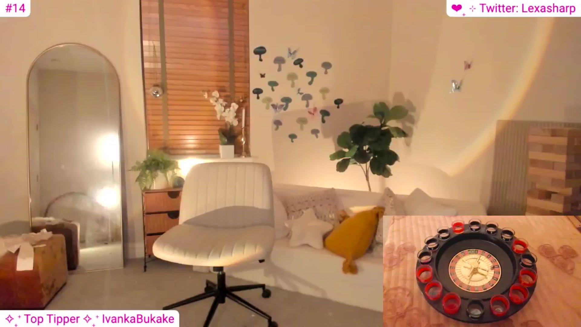 Gallery image thumbnail from alexasharp's myfreecams stream on, 08/17/2024, 04:35 image 8 of 20
