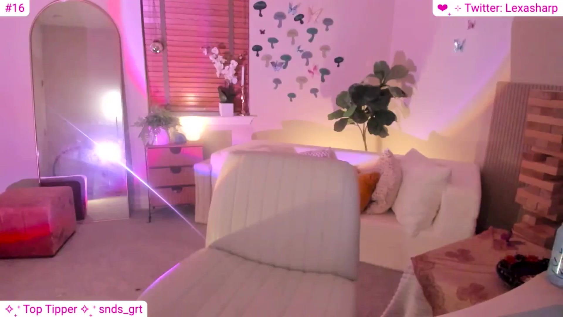 Gallery image thumbnail from alexasharp's myfreecams stream on, 08/18/2024, 06:53 image 15 of 20