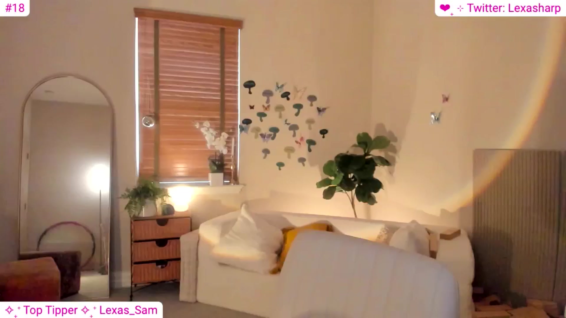 Gallery image thumbnail from alexasharp's myfreecams stream on, 08/21/2024, 22:49 image 3 of 20
