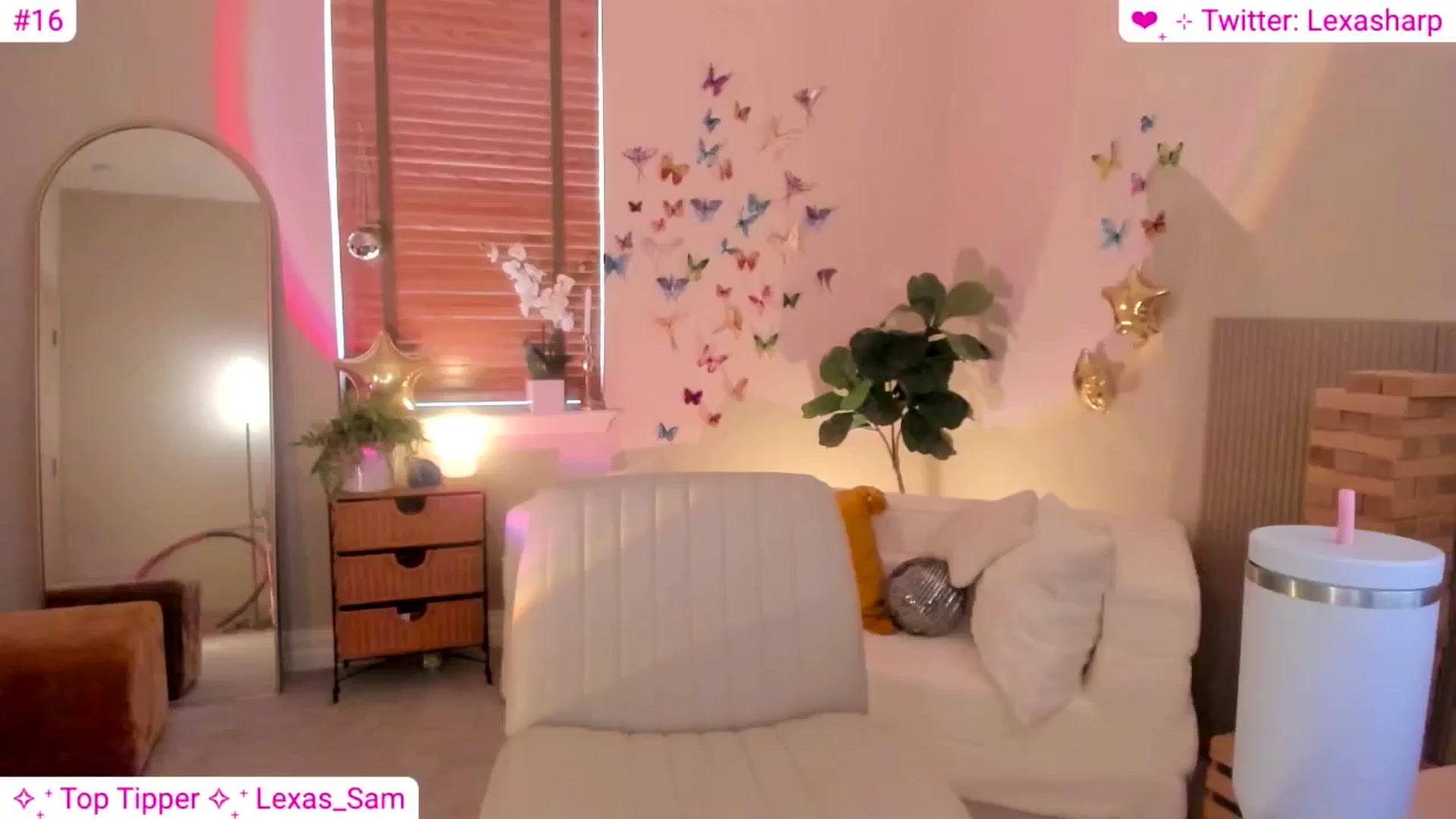 Gallery image thumbnail from alexasharp's myfreecams stream on, 08/27/2024, 22:48 image 17 of 20