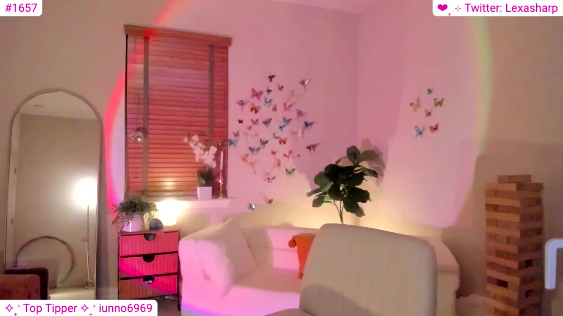 Gallery image thumbnail from alexasharp's myfreecams stream on, 09/27/2024, 01:19 image 9 of 20