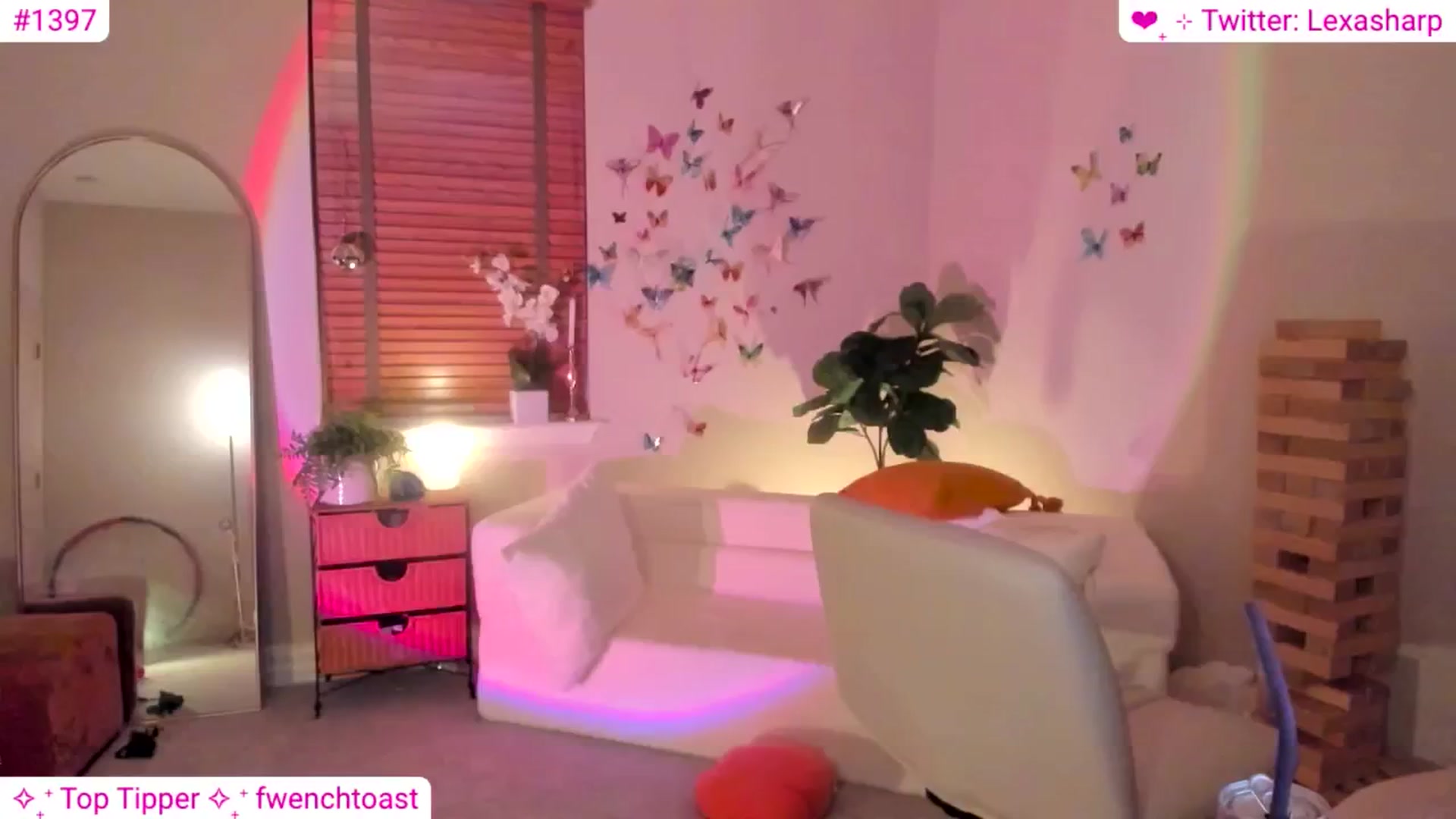 Gallery image thumbnail from alexasharp's myfreecams stream on, 09/28/2024, 03:49 image 6 of 20