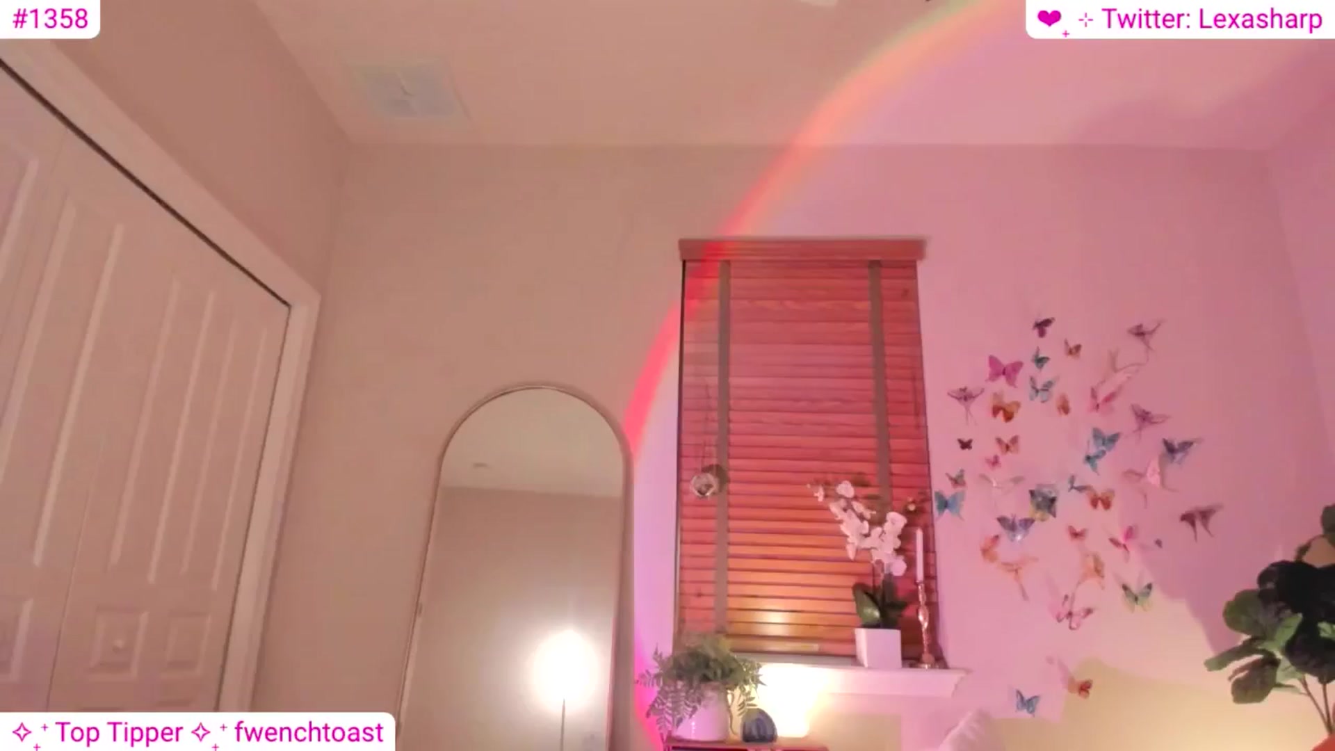 Gallery image thumbnail from alexasharp's myfreecams stream on, 09/28/2024, 03:49 image 8 of 20