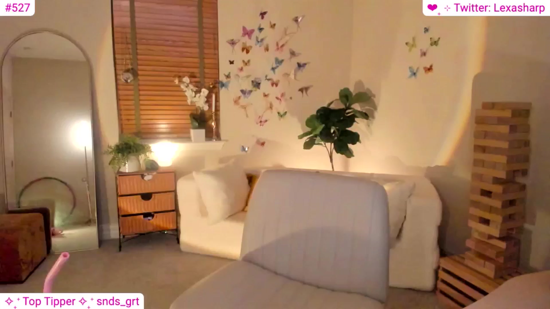 Gallery image thumbnail from alexasharp's myfreecams stream on, 10/03/2024, 03:58 image 7 of 20