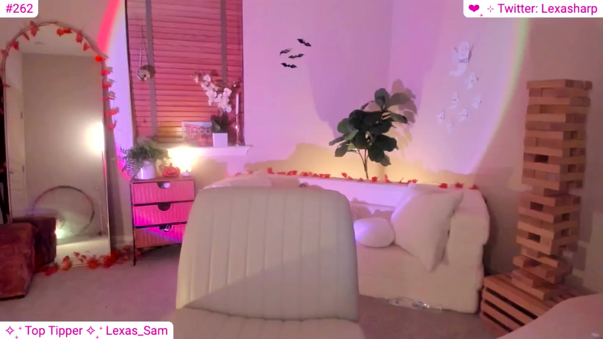 Gallery image thumbnail from alexasharp's myfreecams stream on, 10/25/2024, 04:05 image 2 of 20